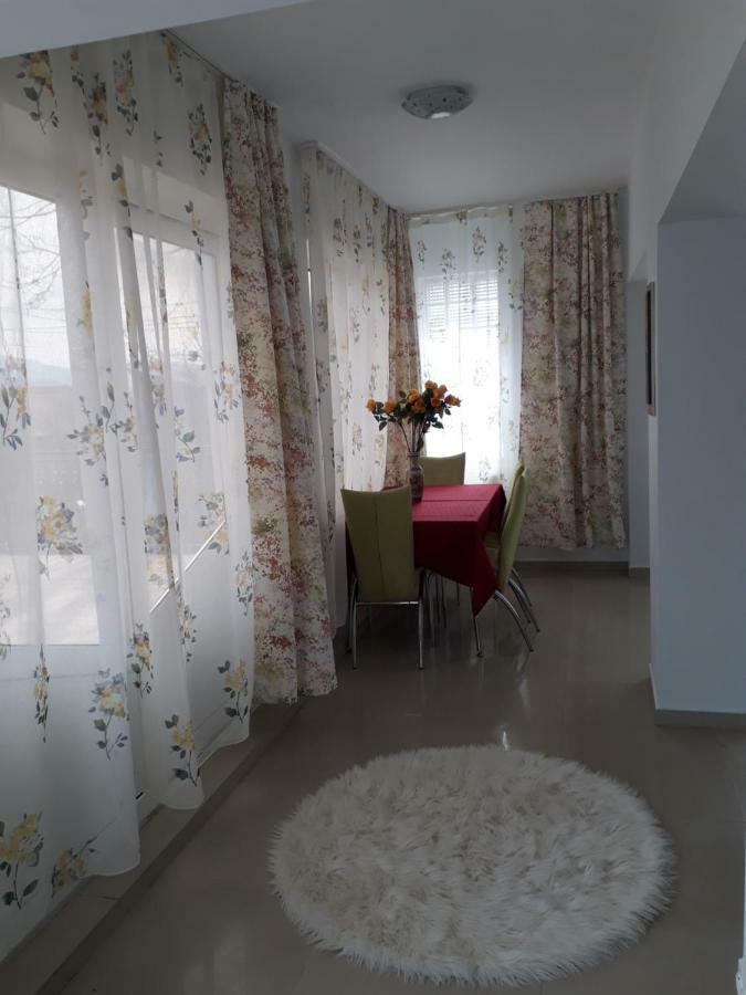 Casa Ade Lejlighed Călimăneşti Eksteriør billede
